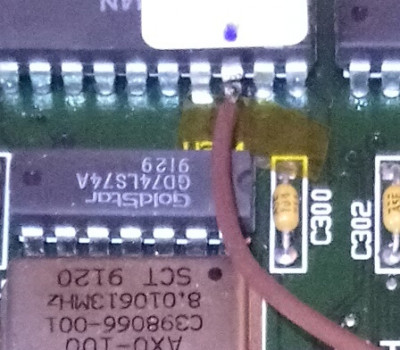 2023-11-12--04-soldering-hdd-led-minus-to-U307-pin-18-bottom-part.jpg